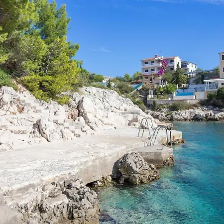 Razanj 15998c Apartmán *